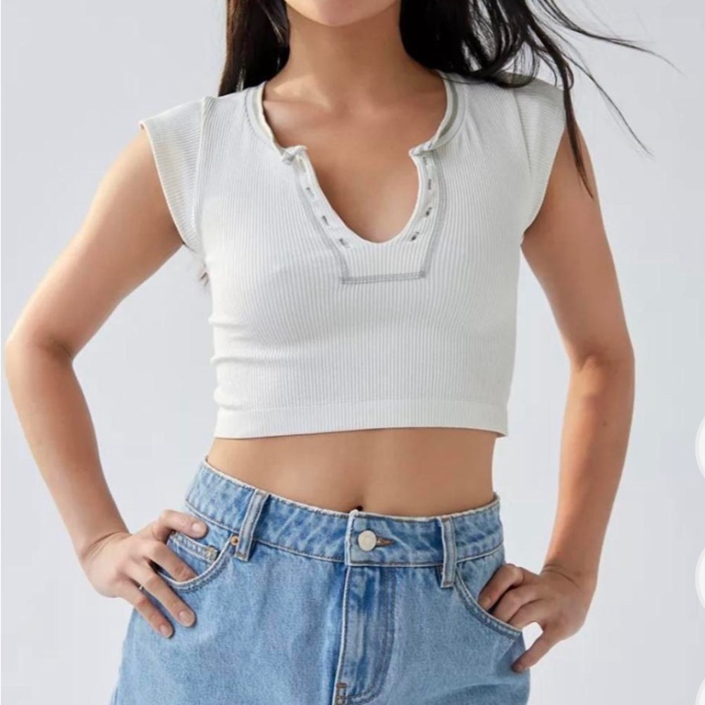Urban Outfitters Out From Under Go For Gold Seamless Crop Top In Ivory XS/S